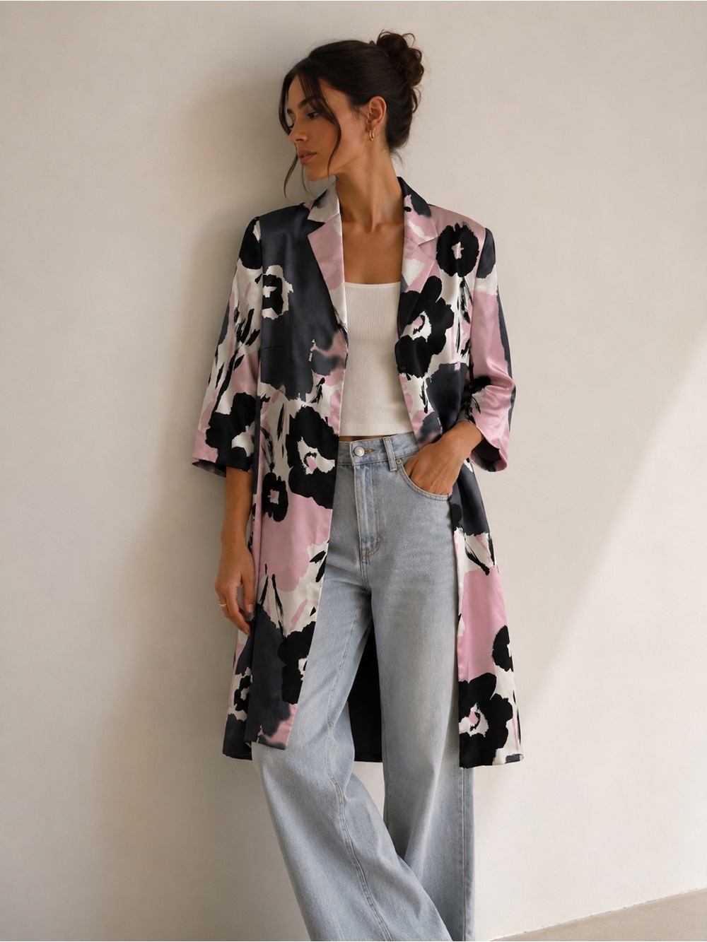 Anne Klein 100% Silk Pink, Black & Cream Floral Satin Longline Blazer Size 6